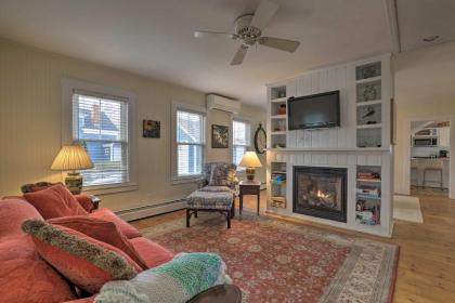 Kennebunk Cottage with Yard Less than 1 mi to Beach